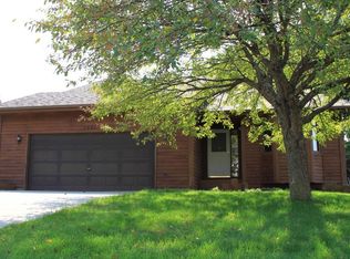 1521 Bruers Ct, Chaska, MN 55318