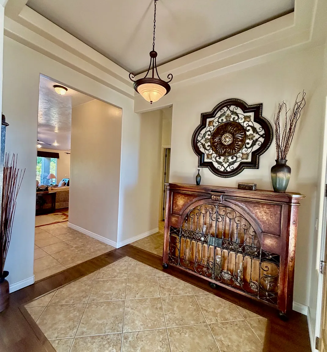805 S Dixie Dr — Photo 4