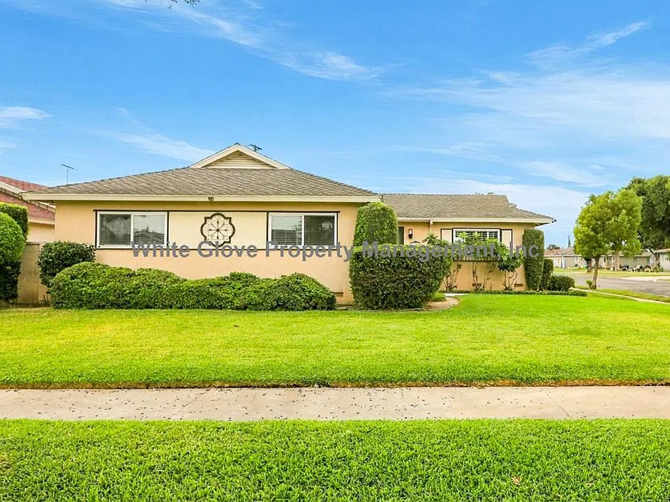 1358 W Olive Ave