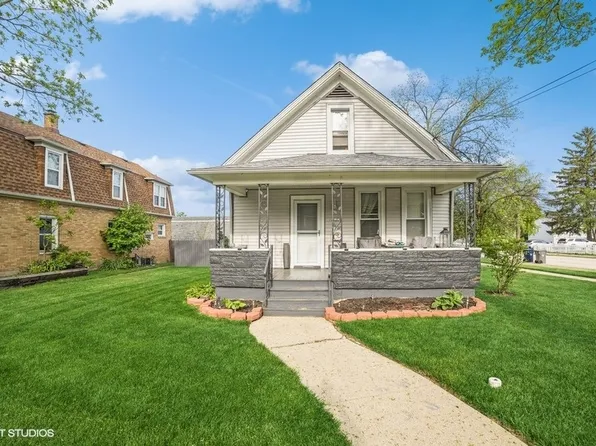 553 McClure Ave, Elgin, IL 60123