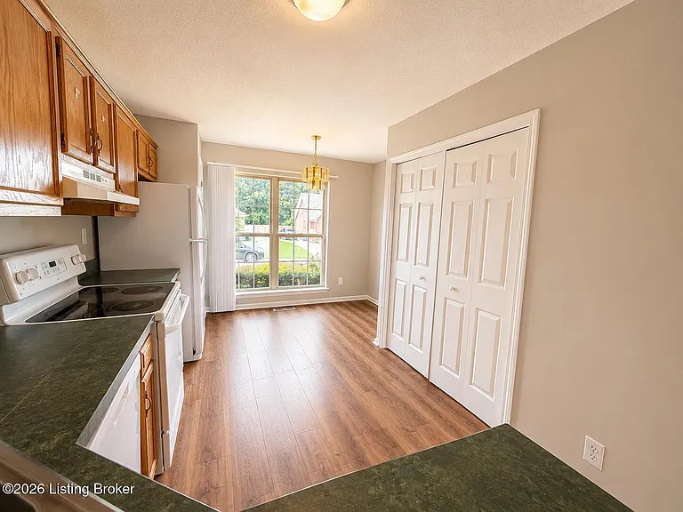 11707 Autumn Forest Ct — Photo 5