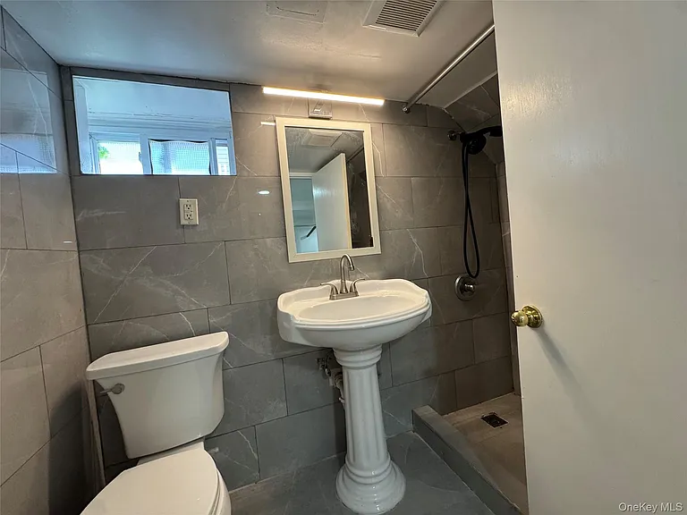 267 Plainfield Ave #1F — Photo 5