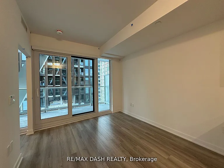 230 Simcoe St #1627 — Photo 6