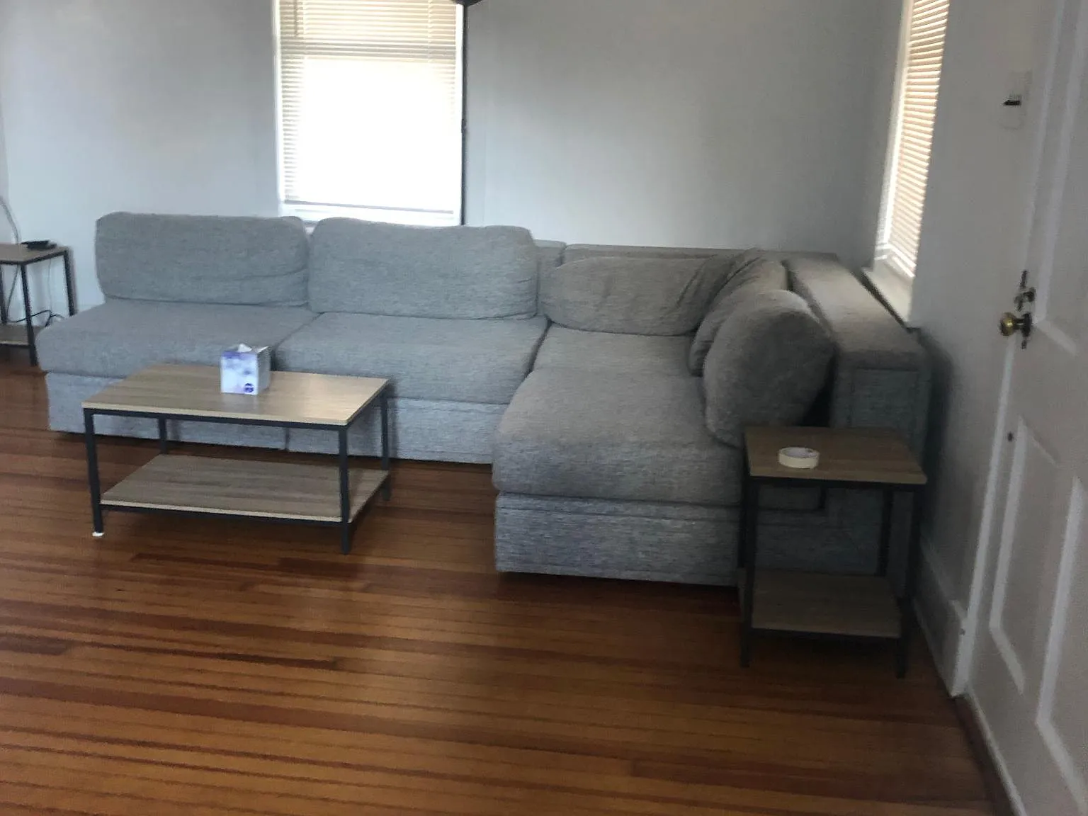 4 bed, 2032 sqft, $2,200 — Photo 2