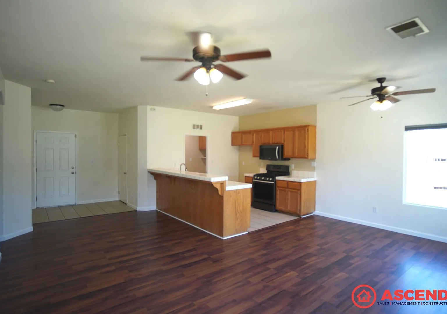 Lovely Home in East Bakersfield! — Photo 4