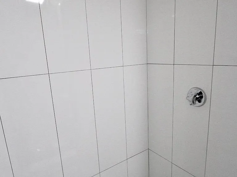 94 E Cottage St #2C — Photo 8