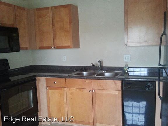4th image of 4812 Cobia Dr SE APT D