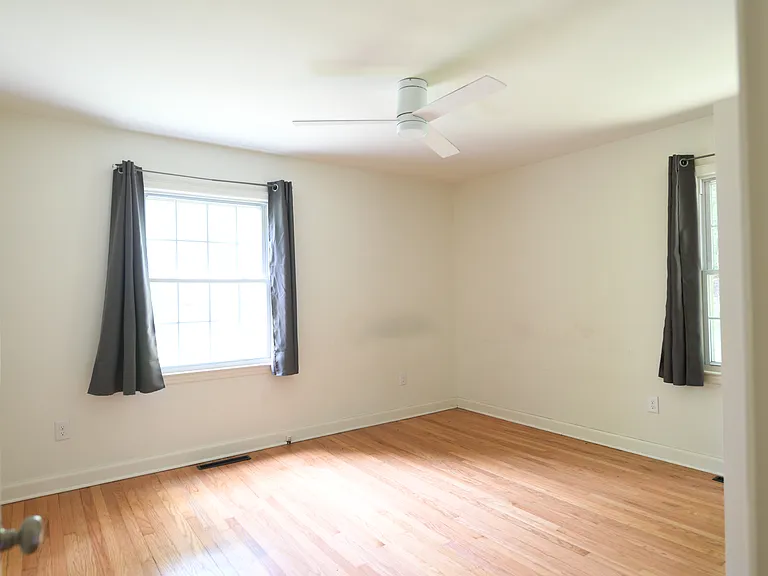 3215 Plantation Rd — Photo 25