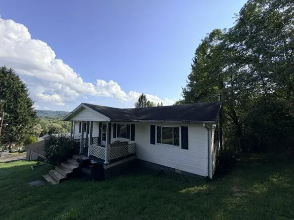 214 Cook St, Lester, WV 25865