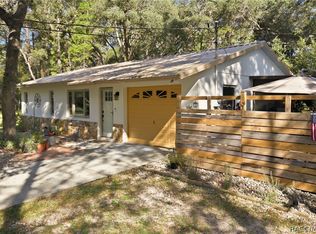 1181 W Cardinal St, Lecanto, FL 34461
