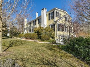 233 Weed St, New Canaan, CT 06840