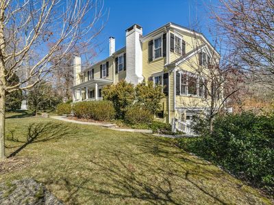 233 Weed St, New Canaan, CT, 06840