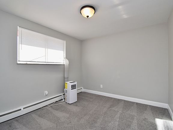 4th image of 7256 Boleyn Dr APT 3