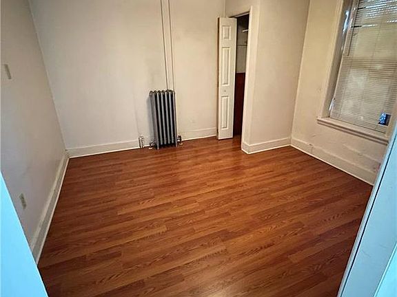 4th image of 1442 Washington Ave #1
