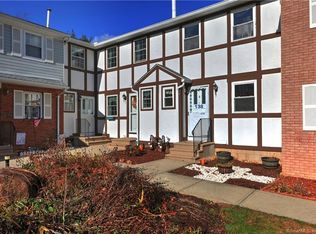 138 E Gate Ln UNIT 138, Hamden, CT 06514