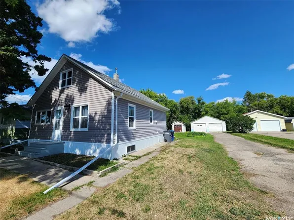 805 Pacific STREET, Grenfell, SK S0G 2B0