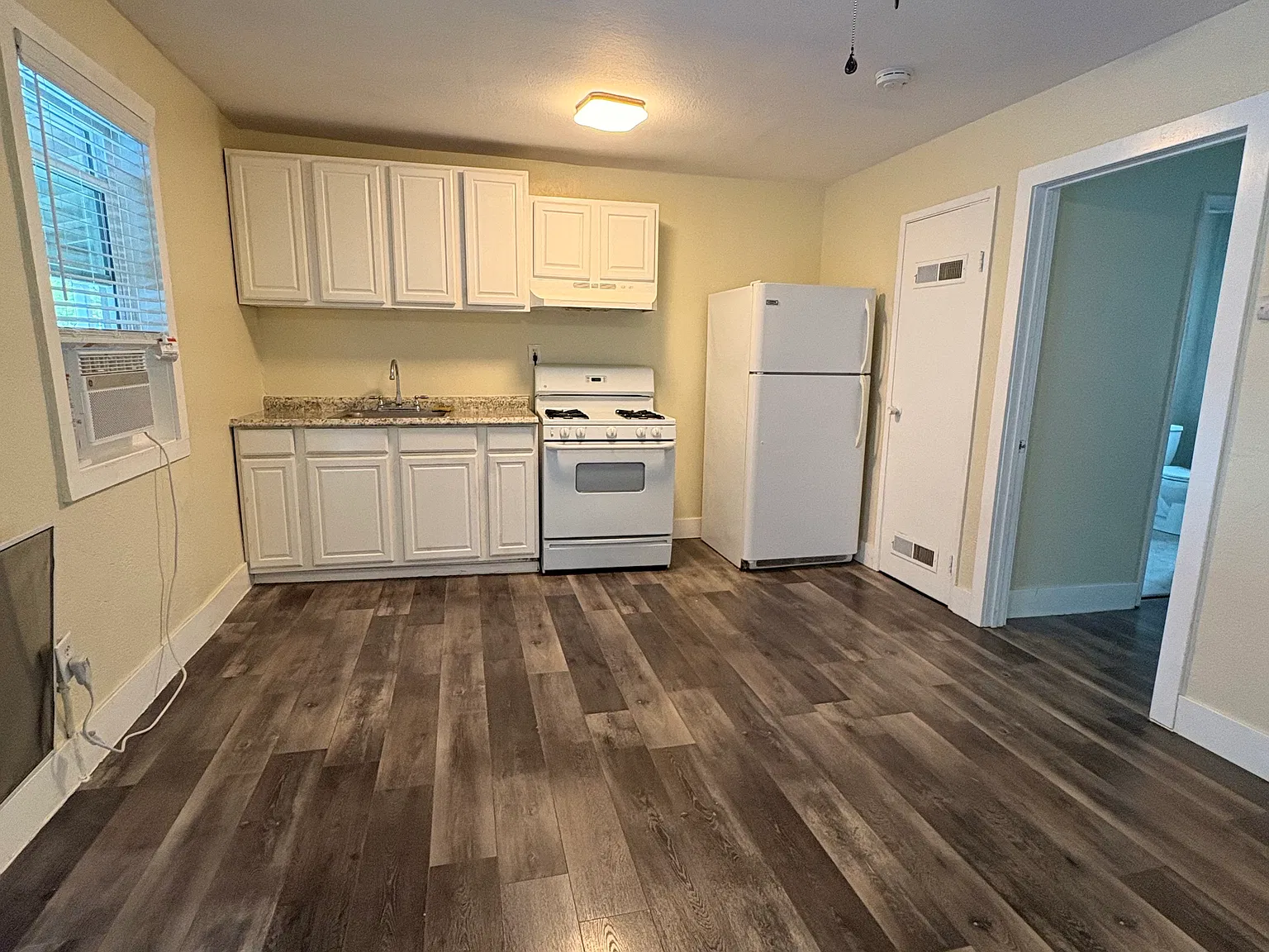 1 bed, 525 sqft, $1,600 — Photo 3