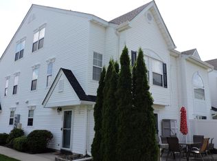 17 Dover Ct, Tinton Falls, NJ 07712