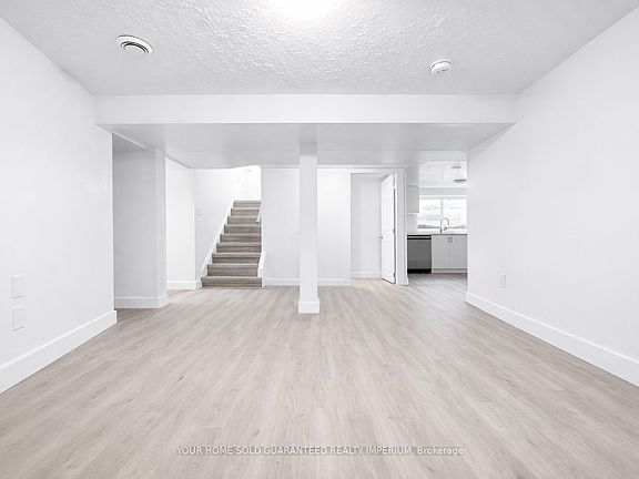 4th image of 428 Thorold Rd #3
