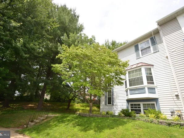 940 Gaming Sq, Hampstead, MD 21074