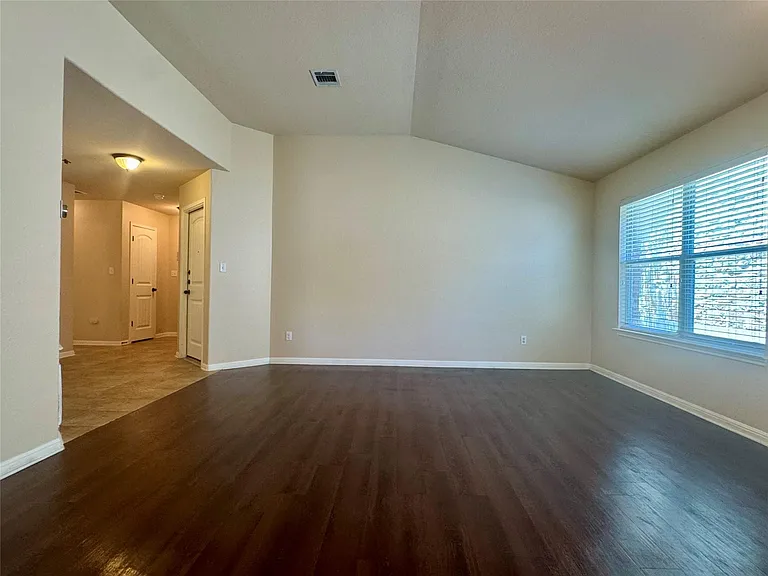 2112 Craig Patrick Way — Photo 10