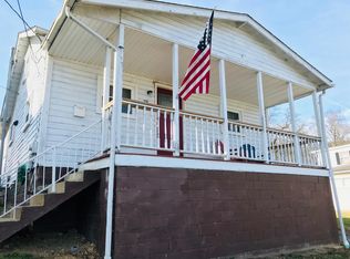 81 Oak Ave, Moundsville, WV