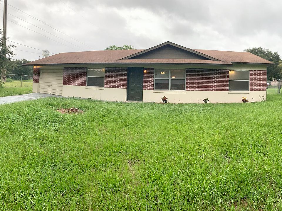 1st image of 2965 NE 42nd Pl
