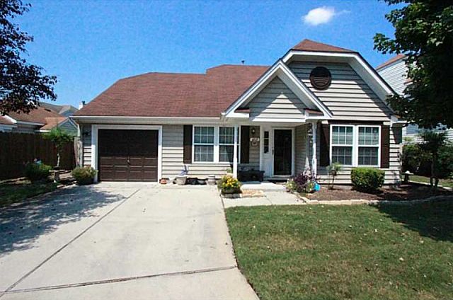 1st image of 412 Kings Bishop Ct