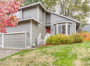 18050 SW Hart Dr, Beaverton, OR 97007