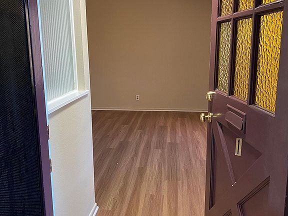2nd image of 1100 Magnolia Ave APT 1