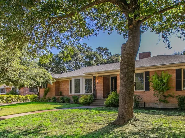 5220 Lake Charles Dr, Waco, TX 76710