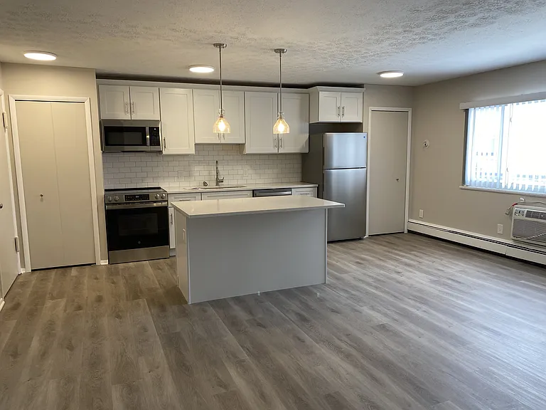 Cedarwood Estates Apartments — Photo 13