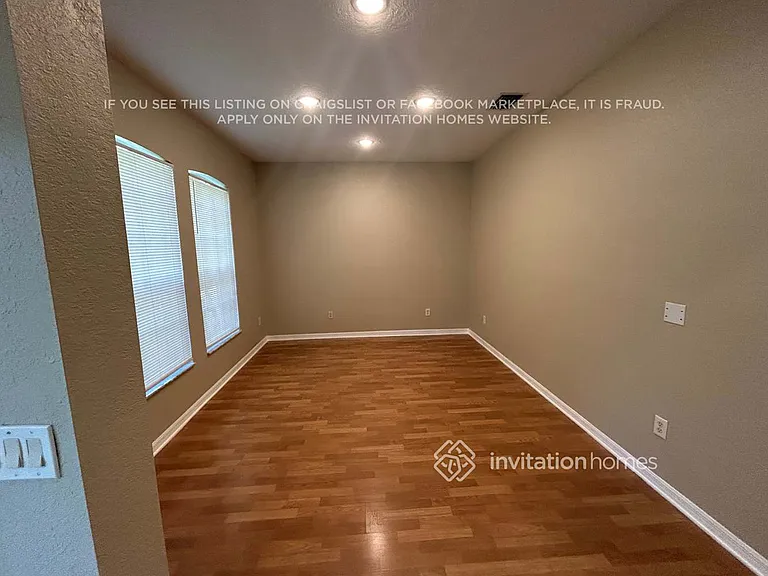 1613 Loriana St — Photo 8