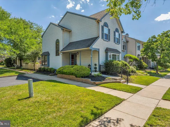 146 Crown Prince Dr, Marlton, NJ 08053