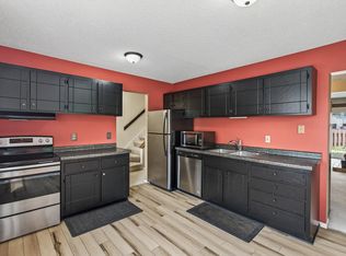 2365 Dorland Ln, Maplewood, MN 55119