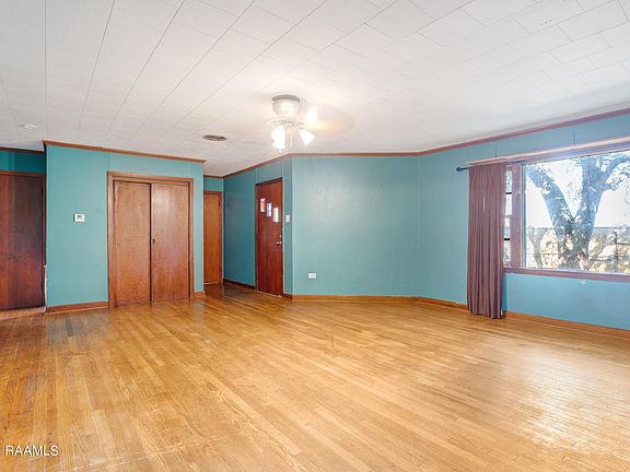 4th image of 1001 Mimosa Lane Ln