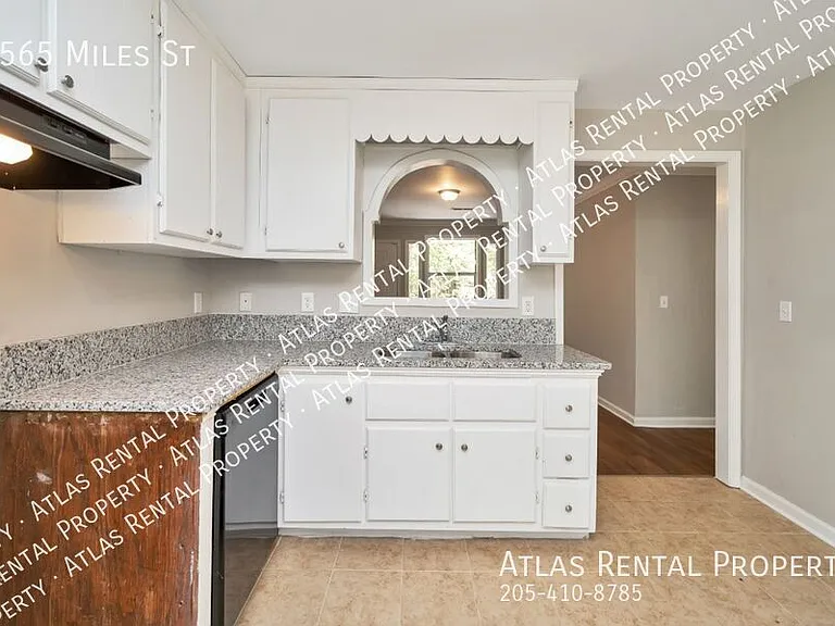1565 Miles St — Photo 13