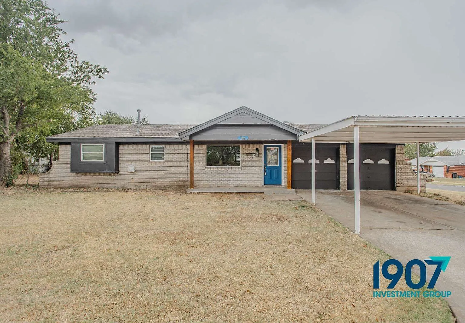 3 bed, 1.5 bath, 925 sqft, $1,200 — Photo 1