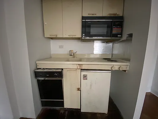 Sold by Compass | media 3