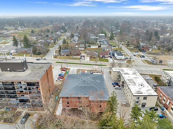 4th image of 6550 Wyandotte St E #101