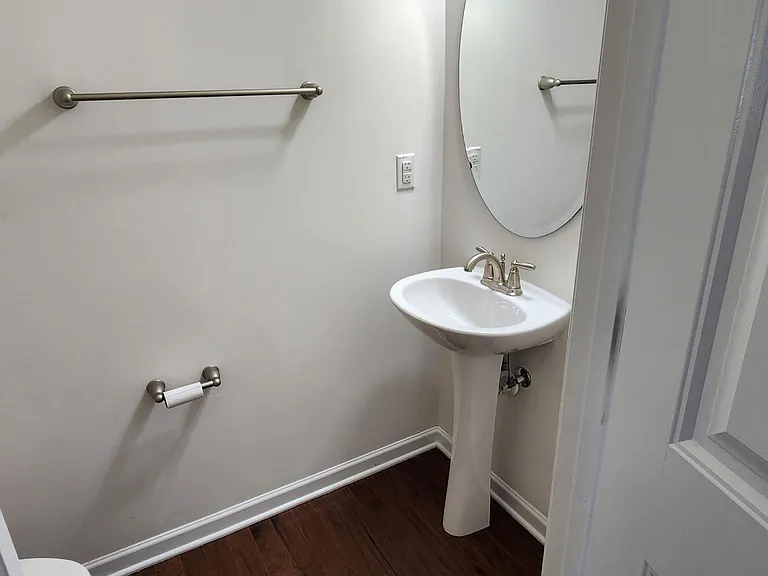 2209 Kirkhaven Rd — Photo 6