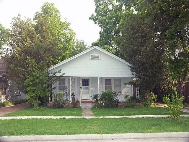 4116 Case St — Photo 1