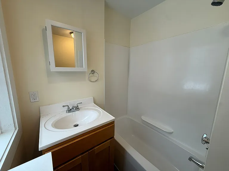 2718 Main Street — Photo 8
