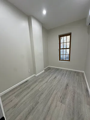 Rented by R New York | media 34