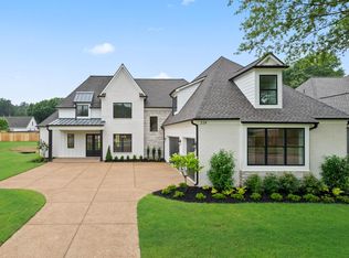 229 Grand Steeple Dr, Collierville, TN 38017