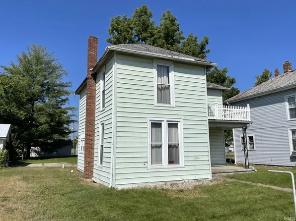 905 Jackson St, Burlington, IN 46915