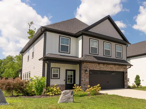 1722 Melton Meadows Dr, Maryville, TN 37803