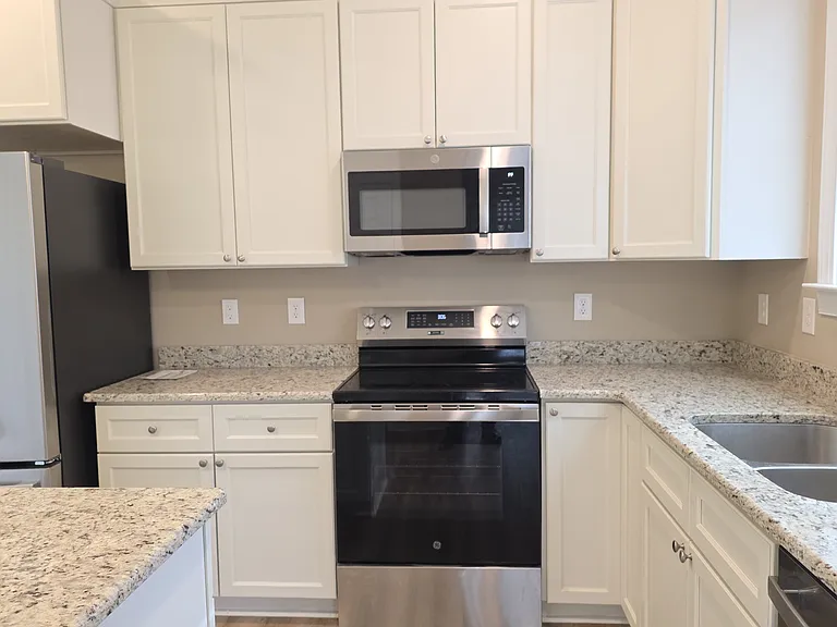 201 Tucker House Ln — Photo 10
