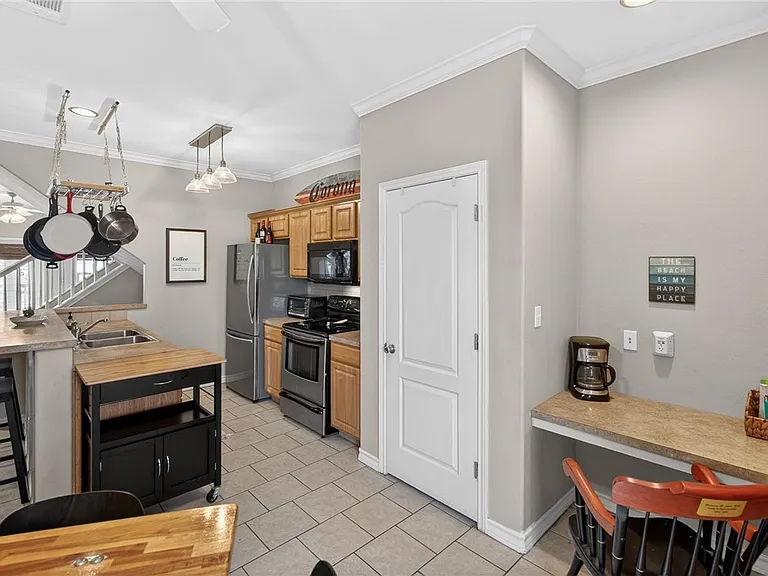14202 Encantada Ave #401 — Photo 22