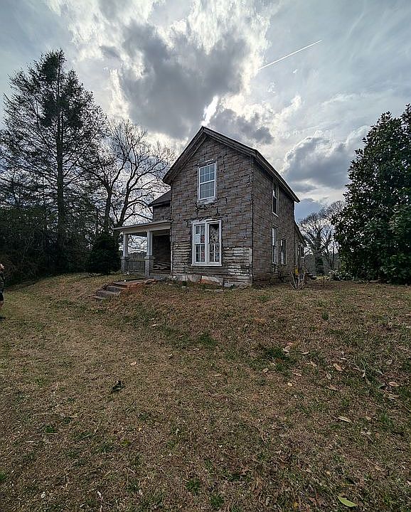 2nd image of 1936 Kennesaw Ave